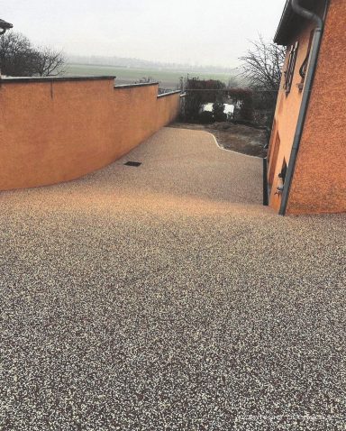 Béton désactivé, béton drainant